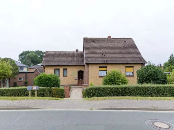 Immobilie in Syke - Naturnahes Einfamilienhaus mit guter Substanz und Modernisierungsbedarf - Bild 0