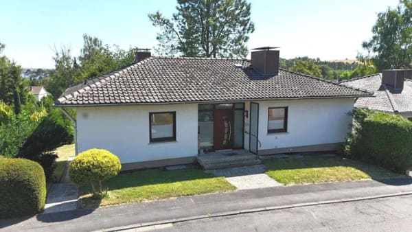 Immobilie in Hofgeismar - Gepflegtes Ein- bis Zweifamilienhaus in bester Lage von Hofgeismar - Bild 2