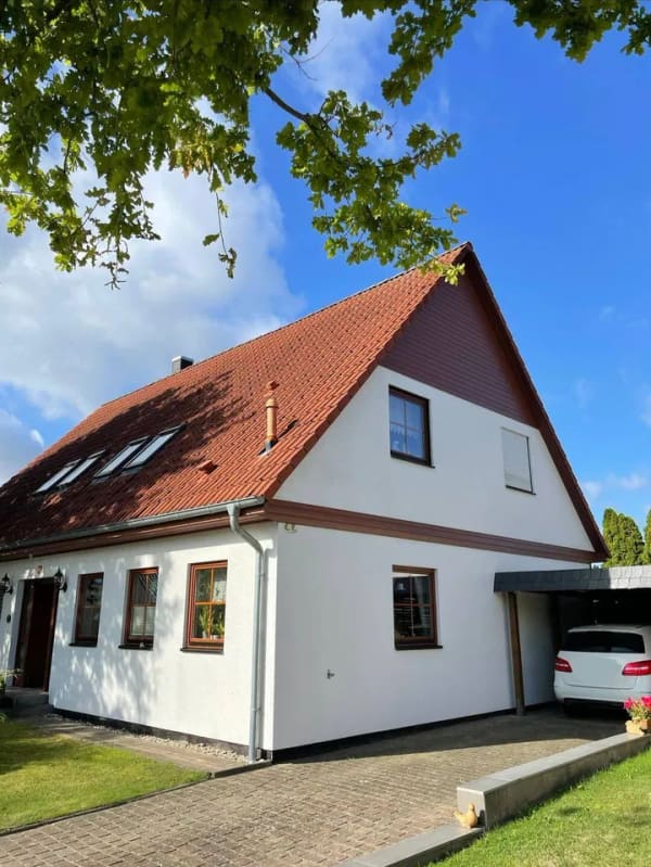 Immobilie in Neubukow - Modernes Zweifamilienhaus mit großem Grundstück  - Bild 1