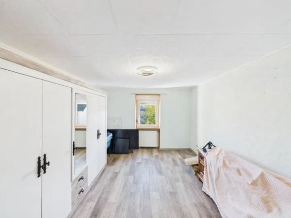 Immobilie in Merchweiler - Gemütliches Einfamilienhaus in Merchweiler - 102 m² Wohnfläche und großer Garten! - Bild 3