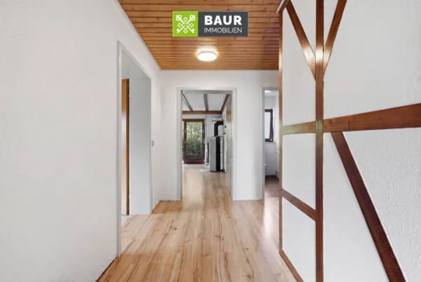 Immobilie in Gammertingen - Großzügiges Einfamilienhaus mit großem Garten, PV-Anlage und moderner Heizung in Gammertingen - Bild 4