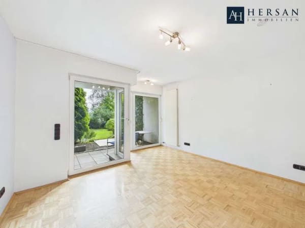 Immobilie in Herzogenrath - Gepflegtes Zweifamilienhaus mit zusätzlicher Wohneinheit in zentraler Lage von Herzogenrath! - Bild 2