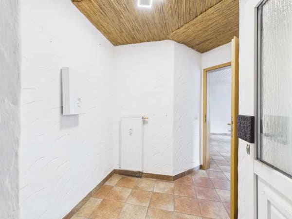 Immobilie in Herscheid - Einziehen oder vermieten: Lichtdurchflutete 4-Zimmer-Wohnung mit eigener Terrasse - Bild 1
