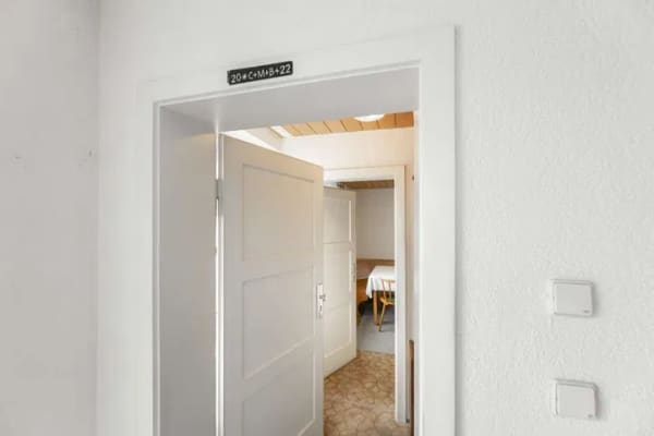 Immobilie in Neu-Ulm - Aus zwei wird eins: Wohnung zentral von Neu-Ulm mit besonderer Aufteilung - Bild 3