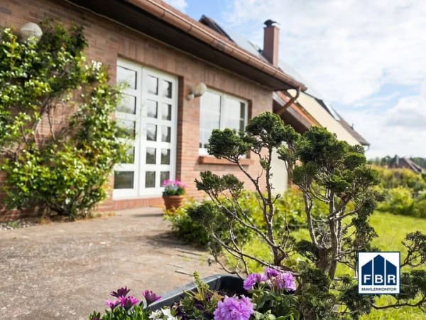 Immobilie in Pinnow - Gepflegtes Zuhause mit Sauna und Gartenidylle in Pinnow - Bild 0