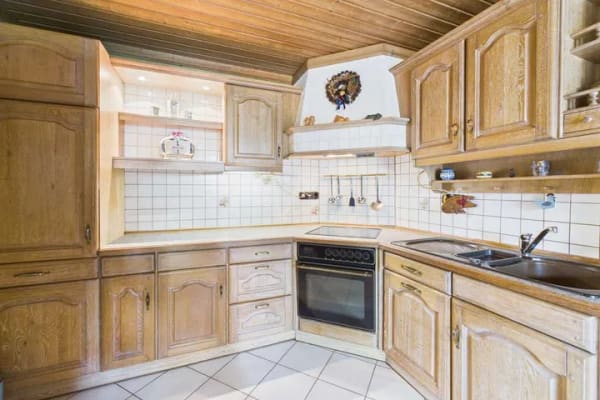 Immobilie in Großostheim - Dreifamilienhaus mit Nebengebäude und Garten - Bild 3