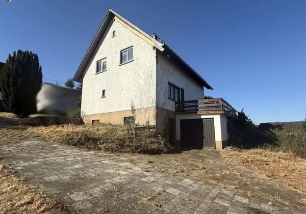 Immobilie in Schefflenz - Viel Platz und großes Potenzial – Sanierungsobjekt auf großzügigem Grundstück - Bild 1