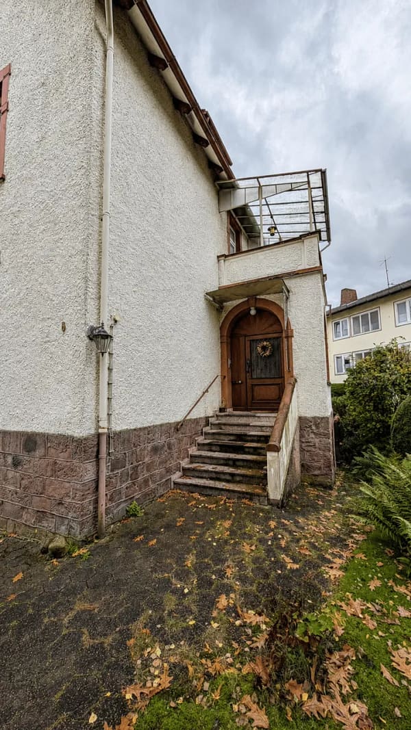 Immobilie in Bad Pyrmont - Stadtvilla mit 4 Wohneinheiten in Zentrumsnähe - Bild 1