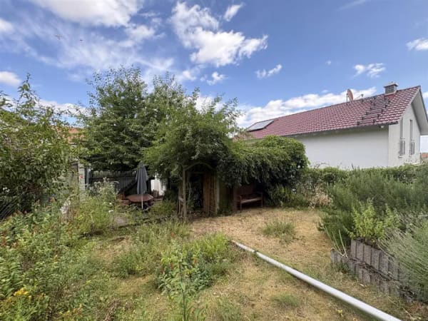 Immobilie in Schornsheim - Hübsches Einfamilienhaus mit Terrasse und Garten in guter Lage von Schornsheim - Bild 2