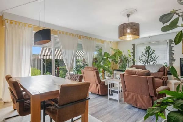 Immobilie in Baunatal - Dreifamilienhaus Kirchbauna: Renditeobjekt mit Doppelgarage, 7 Stellplätzen, großzügigem Garten - Bild 3