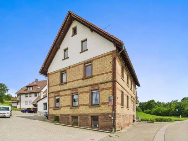 Immobilie in Ölbronn-Dürrn - 3 Immobilien + Scheune auf 11.800 qm Grundstück | Ölbronn - Bild 1