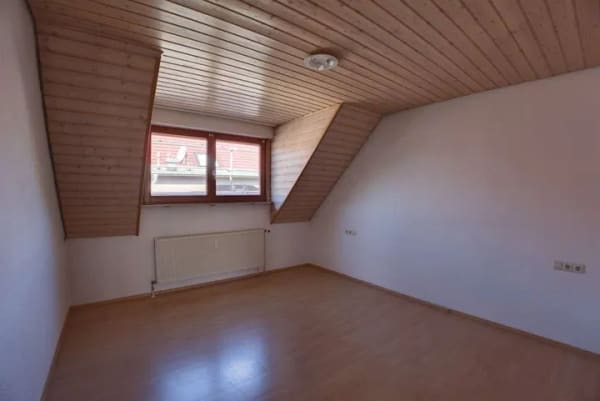 Immobilie in Reichenbach an der Fils - 3,5-Zimmer-Maisonettewohnung mit Loggia & Tiefgarage - Bild 1