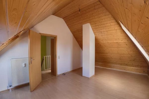 Immobilie in Reichenbach an der Fils - 3,5-Zimmer-Maisonettewohnung mit Loggia & Tiefgarage - Bild 2