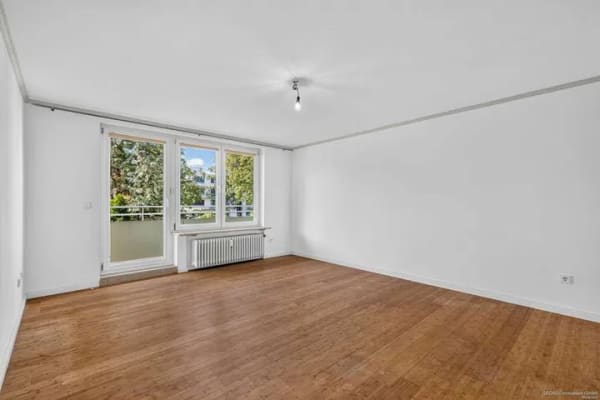 Immobilie in Haar - GEORGI: Helle 2-Zimmer-Wohnung in Haar – Südbalkon, Aufzug & Tiefgarage - Bild 1