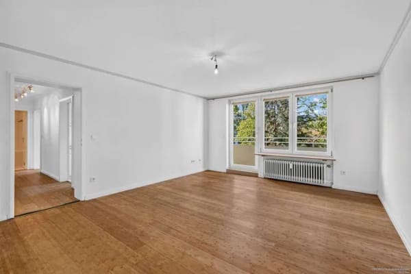 Immobilie in Haar - GEORGI: Helle 2-Zimmer-Wohnung in Haar – Südbalkon, Aufzug & Tiefgarage - Bild 2