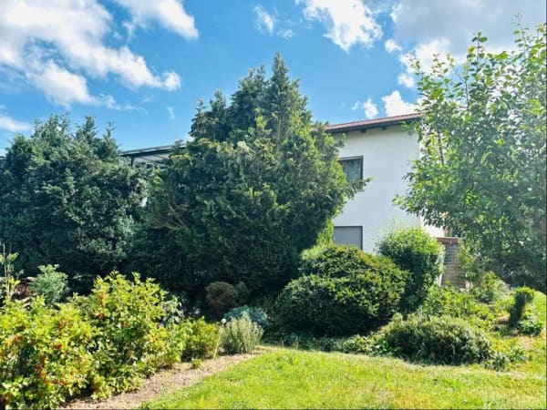 Immobilie in Eltmann - Einfach schön hier zu wohnen... familienfreundliches Haus mit Garage, Carport und großem Garten, Grund 1.100m², Wfl. 125m²! - Bild 4