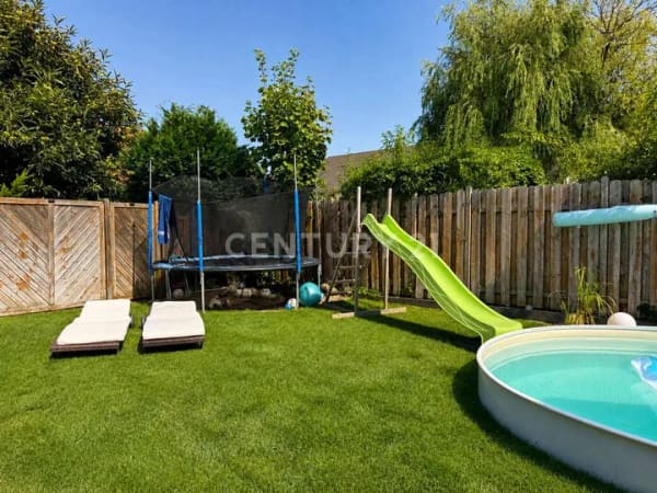 Immobilie in Panketal - Familientraum in Panketal – gepflegtes Reihenendhaus mit Pool & Ausbaupotenzial - Bild 2