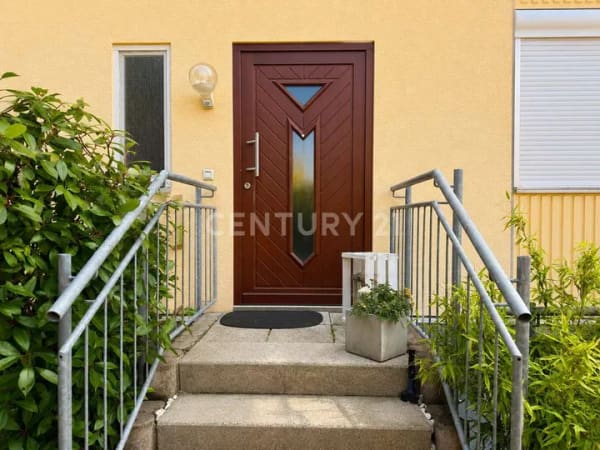 Immobilie in Panketal - Familientraum in Panketal – gepflegtes Reihenendhaus mit Pool & Ausbaupotenzial - Bild 3