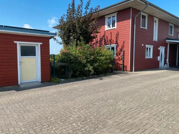 Immobilie in Wöhrden - Haus am eigenen Schwimmteich - Bild 0