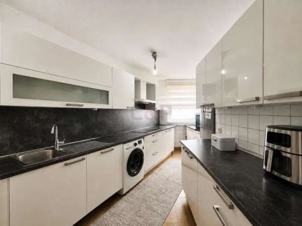 Immobilie in Hanau - Kapitalanlage mit Potenzial: Sanierungsbedürftige 3-Zimmer-Wohnung in Hanau - Bild 3