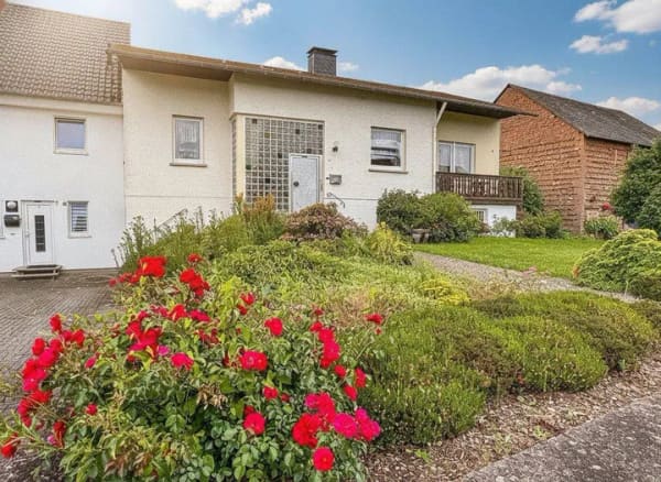 Immobilie in Wittlich - Rediteobjekt auch als Familien-Wohnhaus oder Wohnen mit Büro/Praxis = ein Haus mit zwei Einheiten - Bild 0