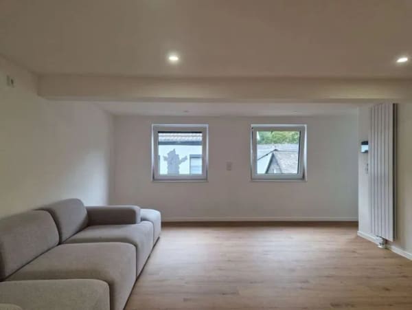 Immobilie in Beselich - Charmantes Einfamilienhaus - komplett renoviert und modernisiert - Bild 2