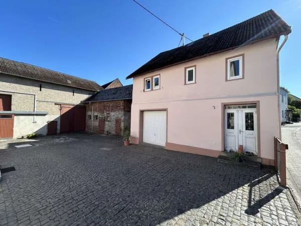 Immobilie in Girod - Bauernhaus mit großem Grundstück, Scheune & Entwicklungspotenzial - Bild 2