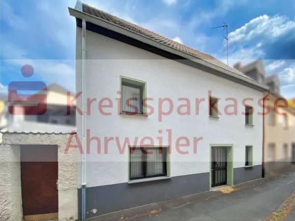 Immobilie in Bad Neuenahr-Ahrweiler - Charmantes Altstadthaus mit Garage und Innenhof im Herzen von Ahrweiler - Bild 0