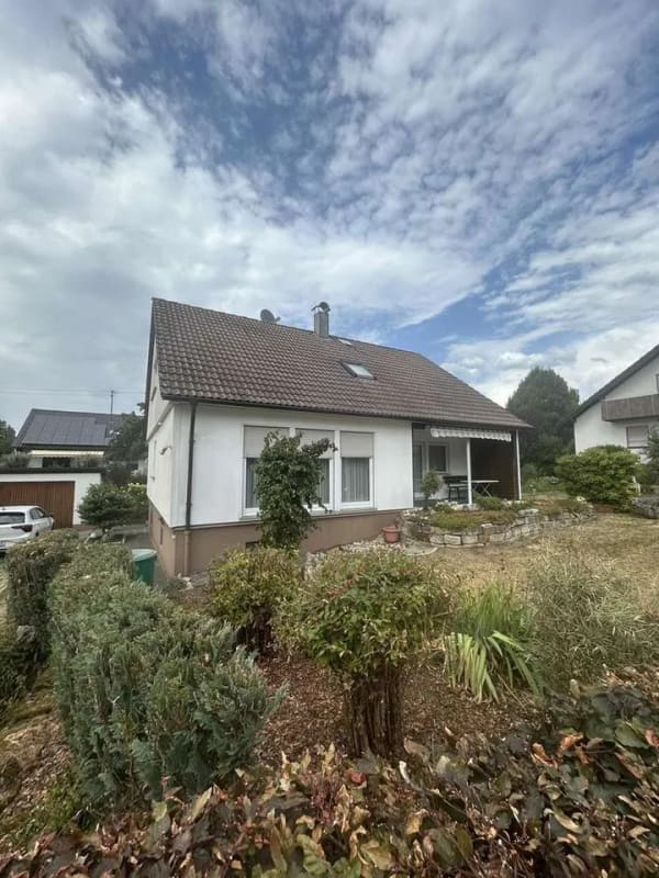 Immobilie in Schlat - Raum für Familie - Charmantes Einfamilienhaus mit Terrasse und Vollkeller - Bild 0