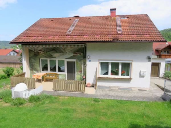 Immobilie in Waldmünchen - Gemütliches Eigenheim im nördlichen Landkreis Cham/Opf. - Bild 0