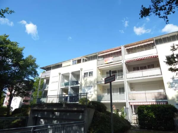 Immobilie in Freilassing - Charmante 1-Zimmer-Wohnung mit Tiefgarage in Freilassing – ideal für Singles - Bild 0
