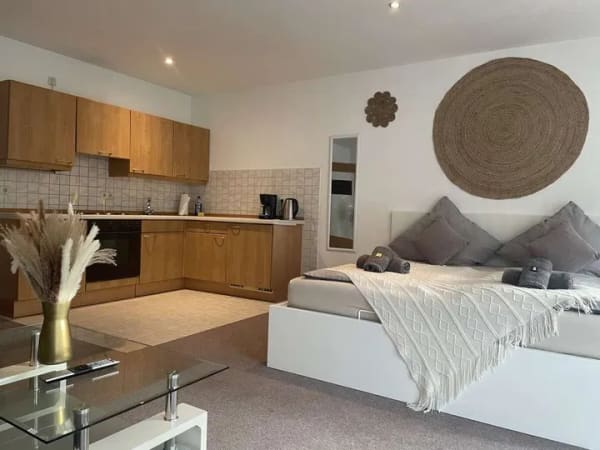 Immobilie in Freilassing - Charmante 1-Zimmer-Wohnung mit Tiefgarage in Freilassing – ideal für Singles - Bild 4