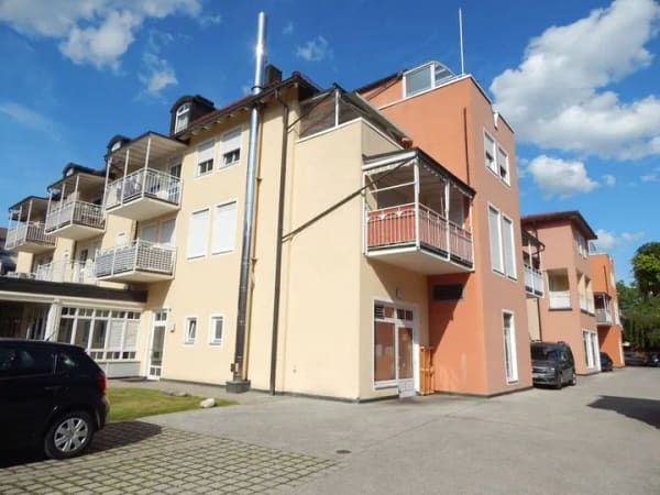 Immobilie in Freilassing - Gepflegte 1-Zi-Wohnung im Zentrum von Freilassing - Ideal für Singles, Pendler oder Kapitalanleger - Bild 0