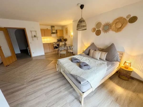 Immobilie in Freilassing - Gepflegte 1-Zi-Wohnung im Zentrum von Freilassing - Ideal für Singles, Pendler oder Kapitalanleger - Bild 2