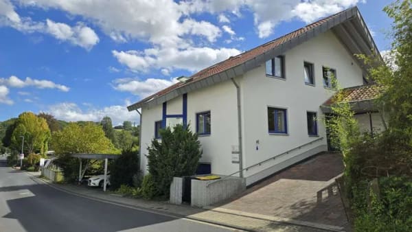 Immobilie in Rösrath - Eigentumswohnung in Traumlage mit separater Gewerbe/Freizeit-Einheit - Bild 2
