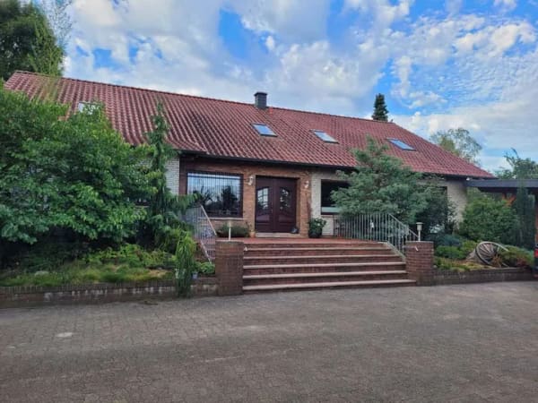 Immobilie in Kirchdorf - Alleinstehendes 1 bis 2 Familienhaus am See - Bild 0