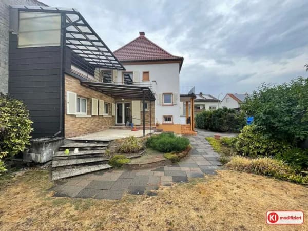 Immobilie in Altrip - Zuhause mit Herz sucht liebevolle Familie zum Leben, Lachen, Wohlfühlen
 - Bild 1