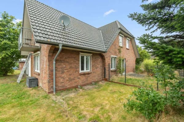 Immobilie in Struckum - Einfamilienhaus nördlich von Husum in 25821 Struckum - Bild 1