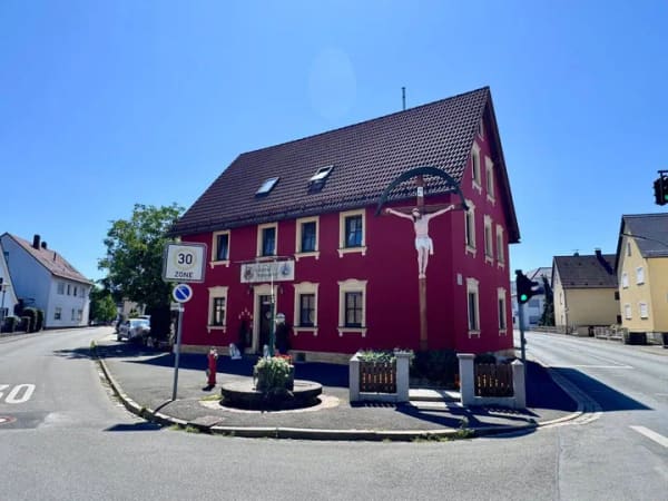 Immobilie in Forchheim - Vielseitiges Wohn- und Geschäftshaus in Forchheim-Burk mit EntwicklungsEntwicklungsperspotential - Bild 0