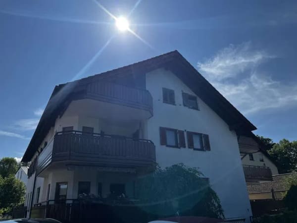 Immobilie in Essingen - 4,5 Zimmer Galerie-Wohnung in naturnaher Lage von Essingen  - Bild 1