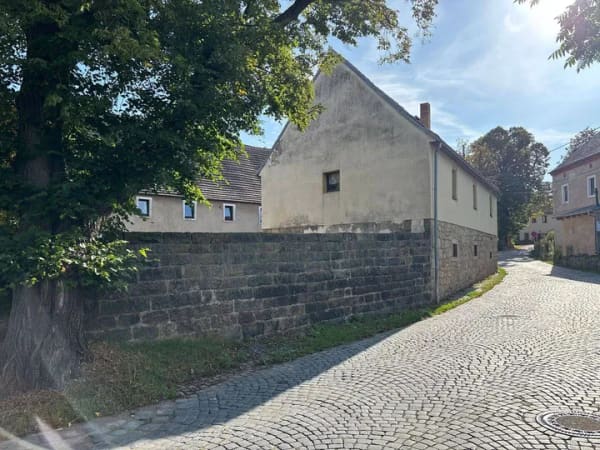 Immobilie in Lohmen - ***Kapitalanlage mit Zukunft – Umnutzung zur Ferienwohnung, Kurzzeitvermietung oder Handwerkerunterkunft – Denkmalabschreibung möglich**** - Bild 1