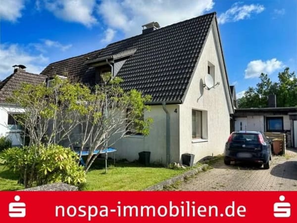 Immobilie in Friedrichstadt - Modernisierte Doppelhaushälfte - nur wenige Minuten zum Treenestrand! - Bild 0