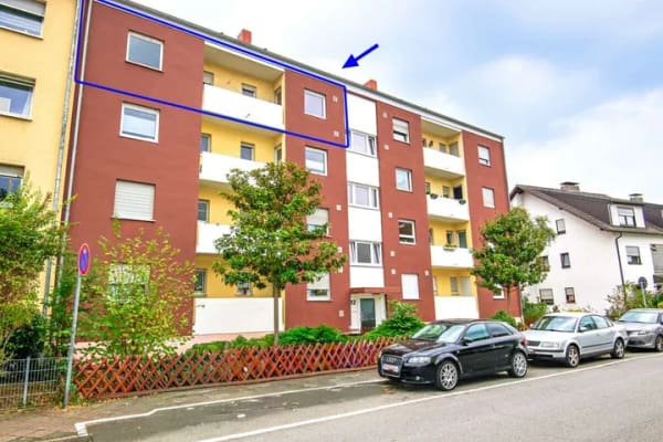 Immobilie in Speyer - Renovierungsbedürftige 4 ZKB mit Tageslichtbad, Loggia und Garage in guter Lage Speyer - Bild 0