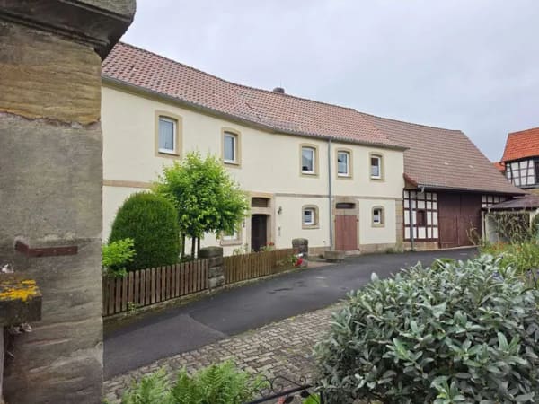 Immobilie in Untermerzbach - Traditionelles Bauernhaus mit Charme und tollem Grundstück zur weiteren Bebauung! - Bild 1