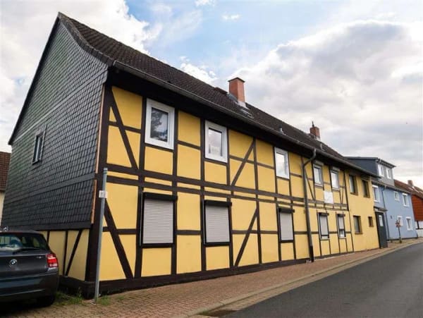 Immobilie in Wolfenbüttel - Mehrfamilienhaus mit 3 Wohneinheiten in Salzdahlum – vielseitiges Potenzial - Bild 0