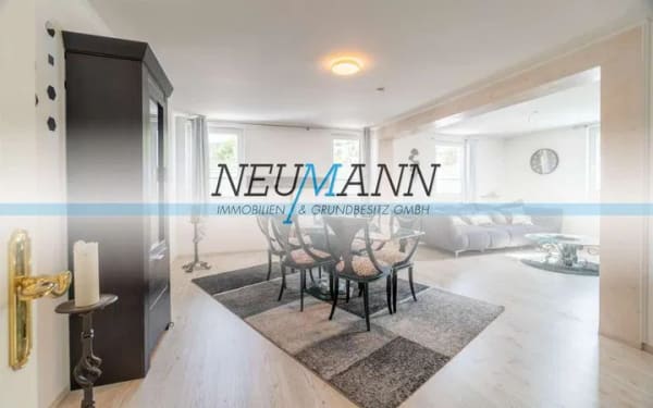 Immobilie in Vöhrenbach - Großzügig, zentral und modern – 4,5-Zimmer-Wohnung im Herzen von Vöhrenbach - Bild 0