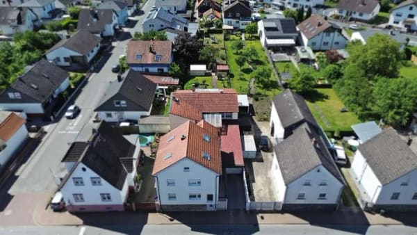 Immobilie in Alsbach-Hähnlein - Ihr neues Zuhause: Stilvoll modernisiertes Zweifamilienhaus zum Wohlfühlen! - Bild 0