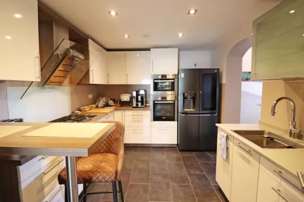 Immobilie in Alsbach-Hähnlein - Ihr neues Zuhause: Stilvoll modernisiertes Zweifamilienhaus zum Wohlfühlen! - Bild 4