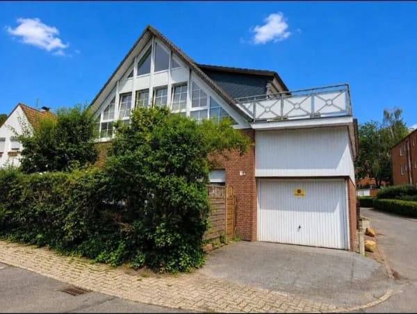 Immobilie in Geesthacht - Großzügiges Einfamilienhaus mit Dachterrasse & Garage in zentraler Lage von Geesthacht - Bild 0