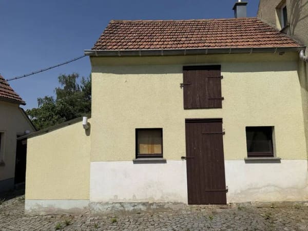 Immobilie in Schkölen - Einfamilienhaus in Traumlage mit Garage und Nebengelass - Bild 3